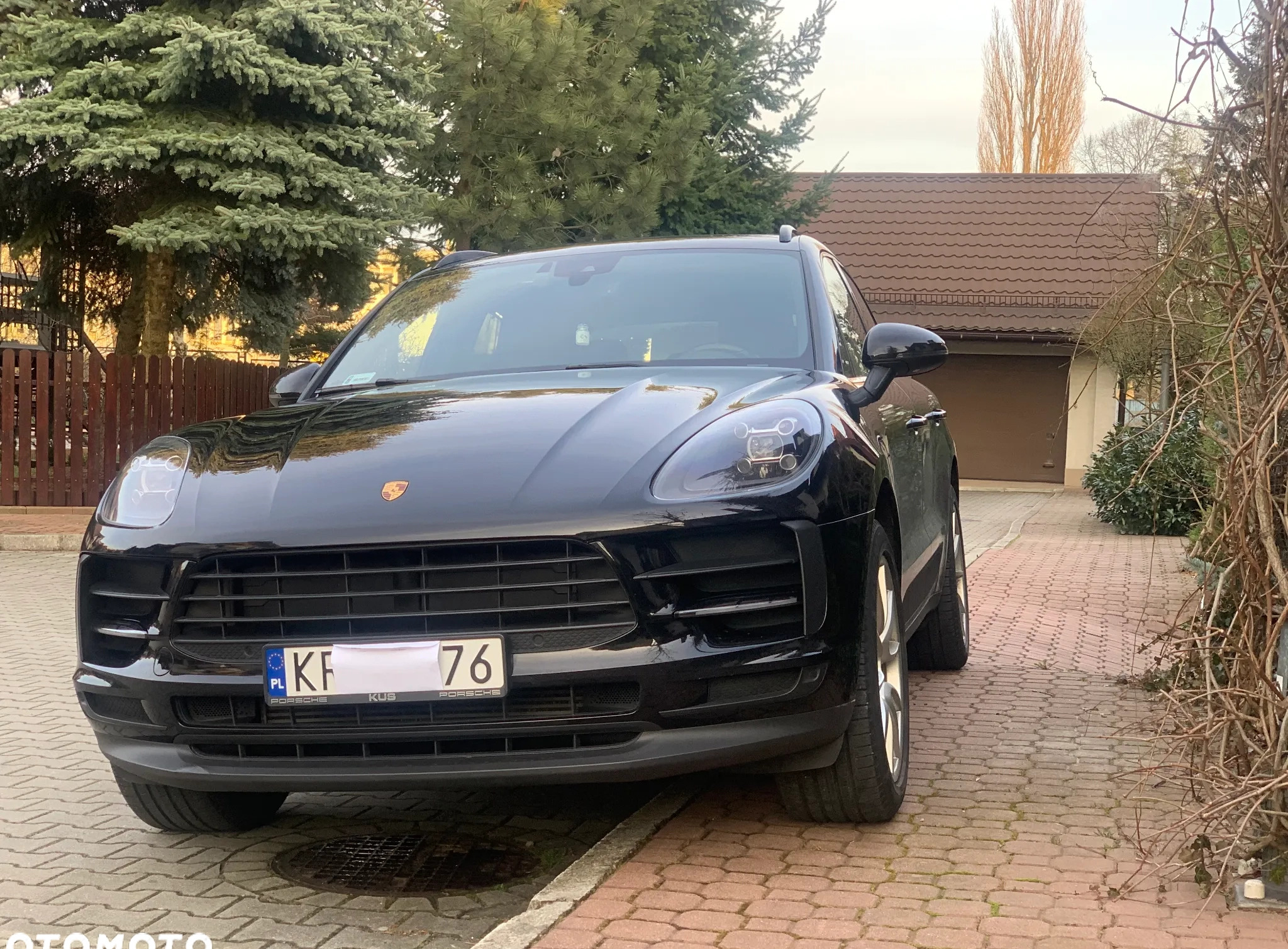 Porsche Macan cena 220000 przebieg: 80000, rok produkcji 2019 z Katowice małe 232